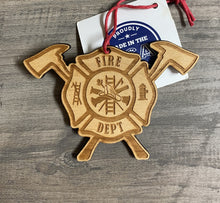 Load image into Gallery viewer, Wooden Ornaments