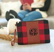 Load image into Gallery viewer, Buffalo Check wristlet