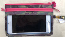 Load image into Gallery viewer, Simply Southern Phone Wristlet