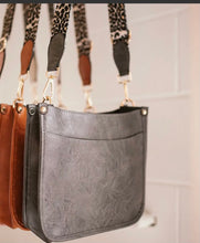 Load image into Gallery viewer, Crossbody bag