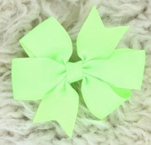 Load image into Gallery viewer, 3 Inch Ribbon Bow with Alligator Clip