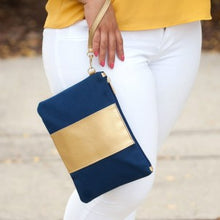 Load image into Gallery viewer, Cabana Wristlet