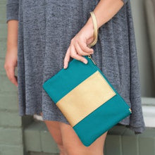 Load image into Gallery viewer, Cabana Wristlet