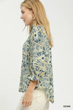 Load image into Gallery viewer, Floral Print Lace Trim Button Front Blouse
