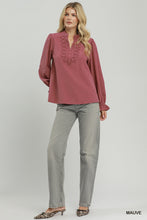 Load image into Gallery viewer, Embroidered Split Neck Textured Top
